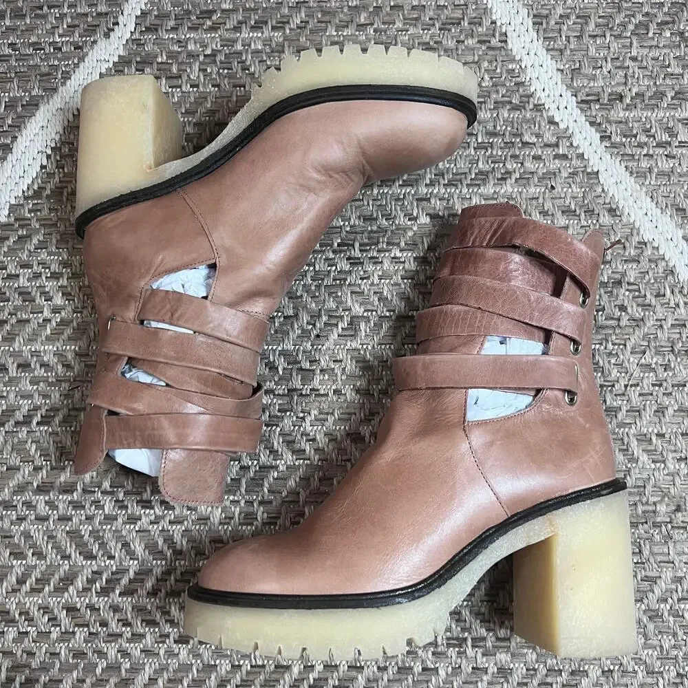 Free People Jesse Cutout Boot sz EU 39.5/ US 8.5